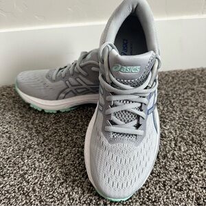 ASICS Women's GT-2000 9 Running Shoes 8.5
